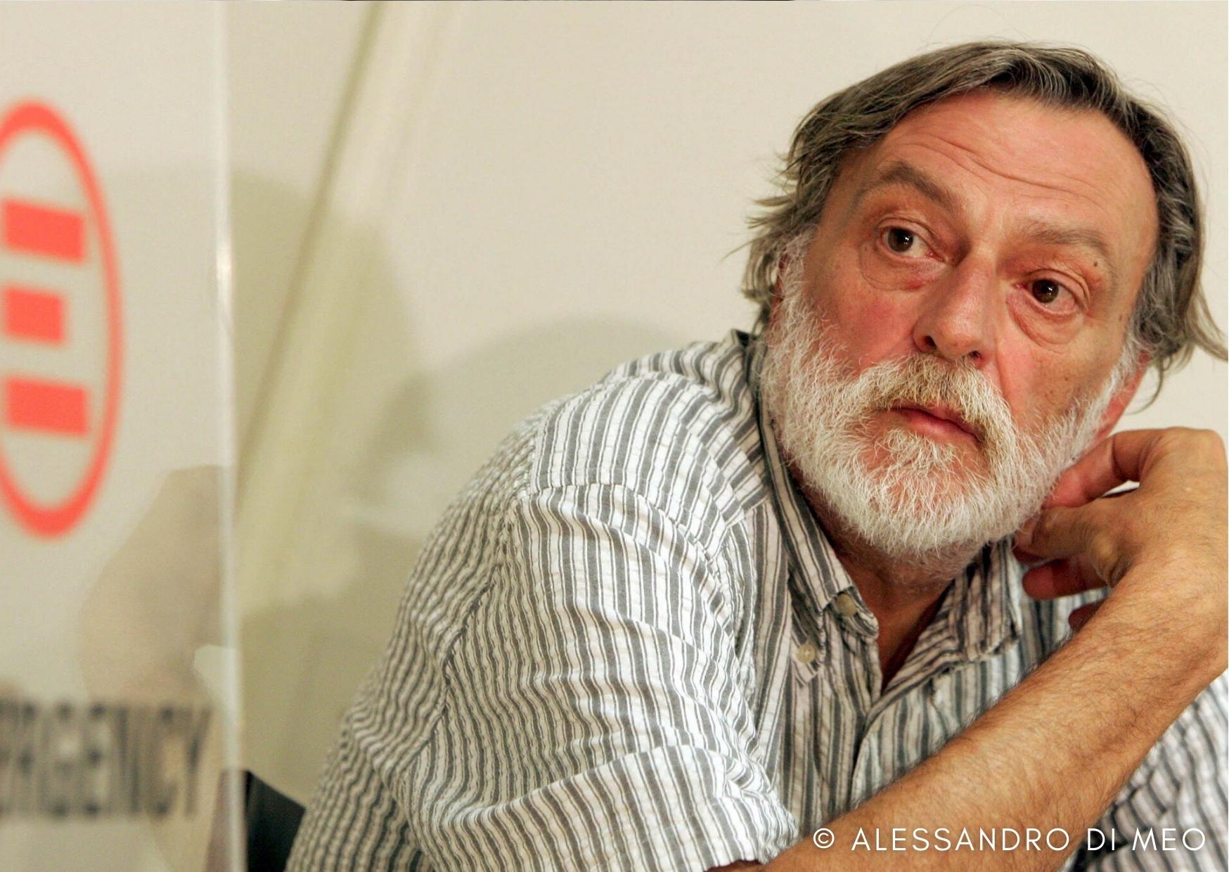 Dr. Gino Strada, Who Brought Health Care to the Desperate, Dies at 73 이미지