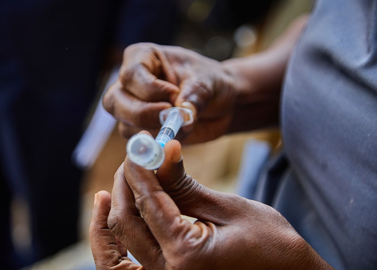 [Gavi, the Vaccine Alliance]탄자니아의 500만 명 이상의 소녀들이 자궁경부암을 예방하기 위해 HPV 백신을 접종 썸네일
